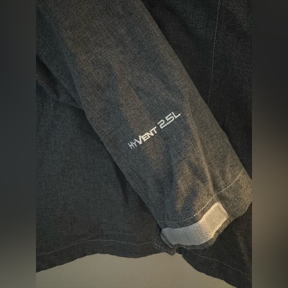 The North Face Hyvent 2.5L Women’s Rain Hooded Jacket - Picture 3 of 8